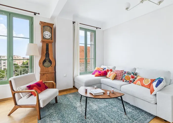 Happyfew Cathedrale Apartment *